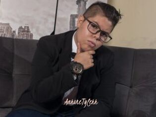 AaroneTylerr