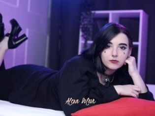Alexa_Dolson