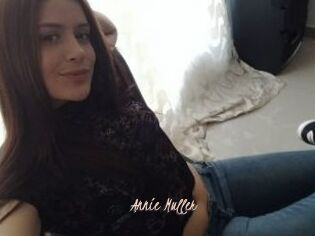 Annie_Muller