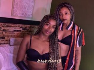 AnnyAndNaomyXX