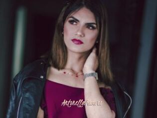 AntonellaReaves