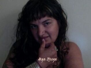 Anya_Strega