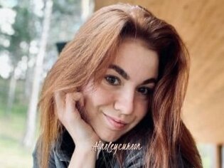 Ainsleycurson