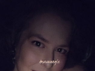 Amorousangie