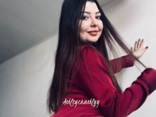 Ashleycrashlyy