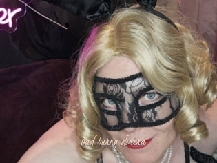 Bad_bunny_domina