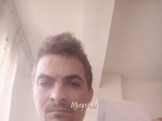 Blueyesmax