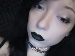 DomGothicDoll