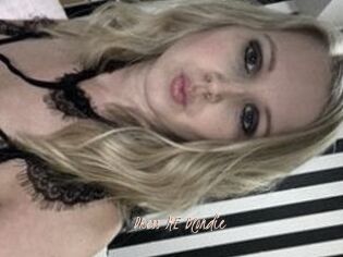 Dress_ME_Blondie