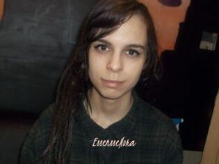 EssensseNora