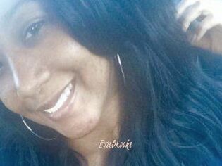 Eva_Brooks