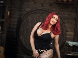 Foxybigtits