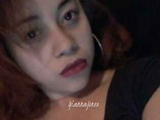 Gianna_Jones