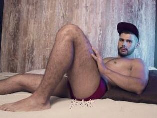 Gio_Scott