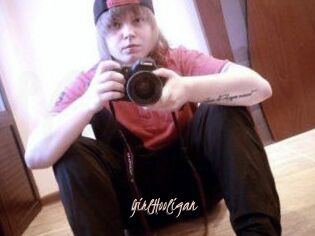 Girl_Hooligan