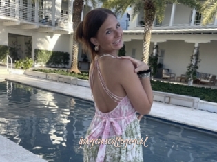Gorgeouscollegegirl