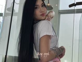 Grey_ggh