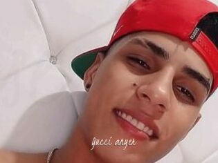 Gucci_anyer
