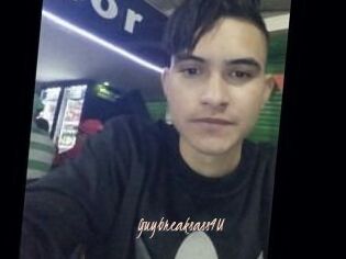 Guybreaksass4U