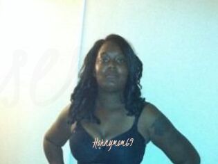 Hornymom69