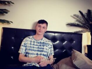 JAMES_HOT