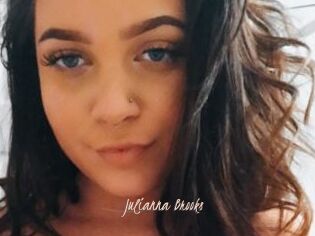 Julianna_Brooks