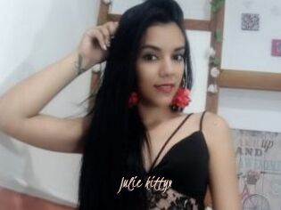Julie_kittyx