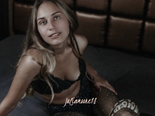 Juliamoore18