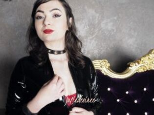 Juliedesiree