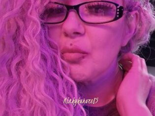 Kinkykurves85