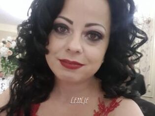 LESSLIE_