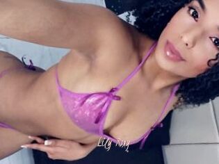 Lily_Roxy