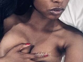 LondynArce