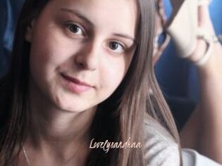 Lovelysandraa