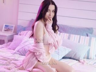 LuckyMia