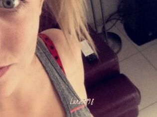 Luna7498