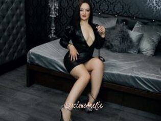 LusciousAmelie