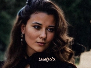 Laratucker