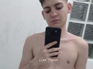 Liam_tayron