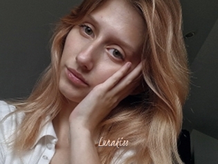 Lunakiss