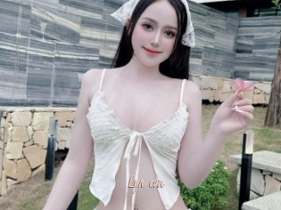 Lyn_eva