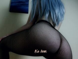 Mia_Dawn