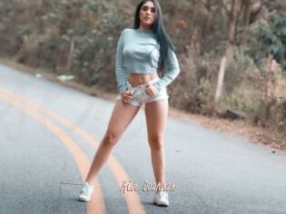 Mia_Oconnor