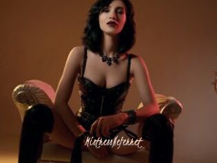 MistressNeferret