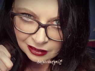 Maturebustymilf