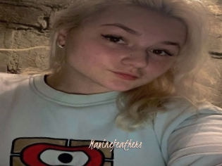 Maxinefeathers