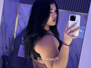 Melanyrouse24