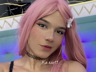 Mia_roos13