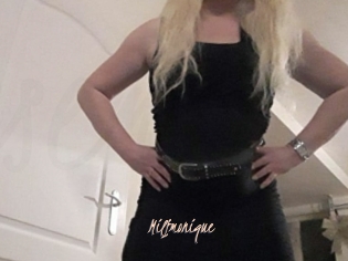 Milfmonique