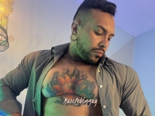 Musclebigguy